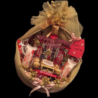 Gifts - customized chocolate basket